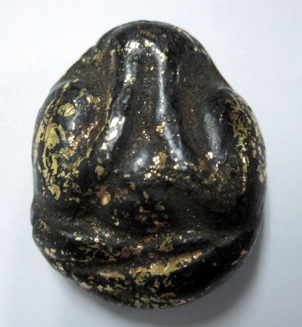 พระปิดตา หลังแบบ