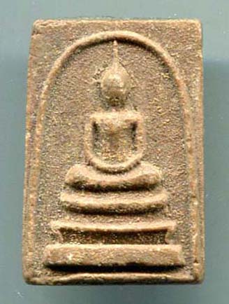 พี่ๆท่านใดพอจะทราบพระเนื้อผง องค์นี้บ้างครับ