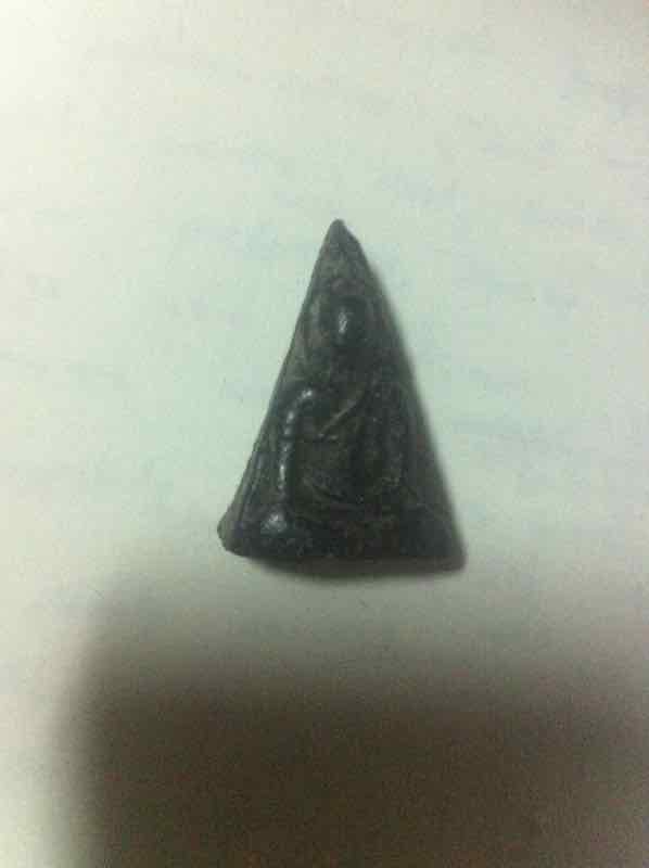 รบกวนเซียนช่วยดูให้หน่อยครับว่าพระใด มาจากที่ใด แจ้งลบกระทู้เก่าแล้วครับ