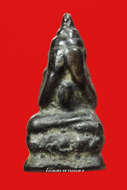 พี่ๆท่านไหนมีความรู้เรื่องพระปิดตาช่วยดูให้ผมด้วยครับ