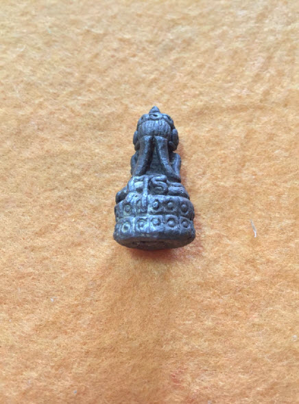 รบกวน ช่วยดูให้หน่อยพระปิดตา วัดไหน 