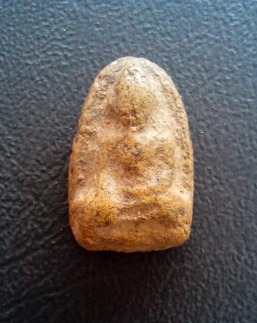 สอบถามท่านผู้รู้ครับพระอะไรครับ