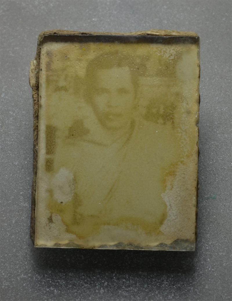 รูปถ่ายไม่ทราบหลวงพ่อครับ 