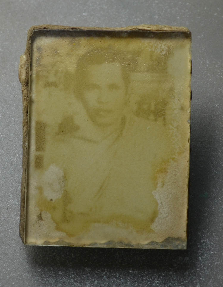 รูปถ่ายไม่ทราบหลวงพ่อครับ 