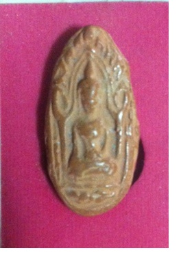 รบกวนผู้รู้ดูให้หน่อยครับผมว่านี้คือพระอะไรครับผม