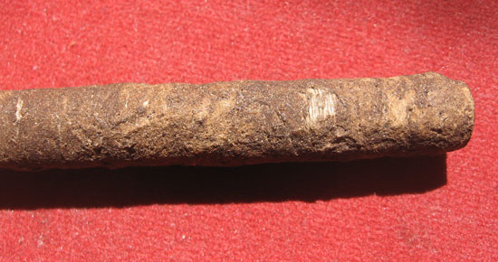 สอบถามตะกรุดตะกั่วถักเชือกชุบผงยาครับ